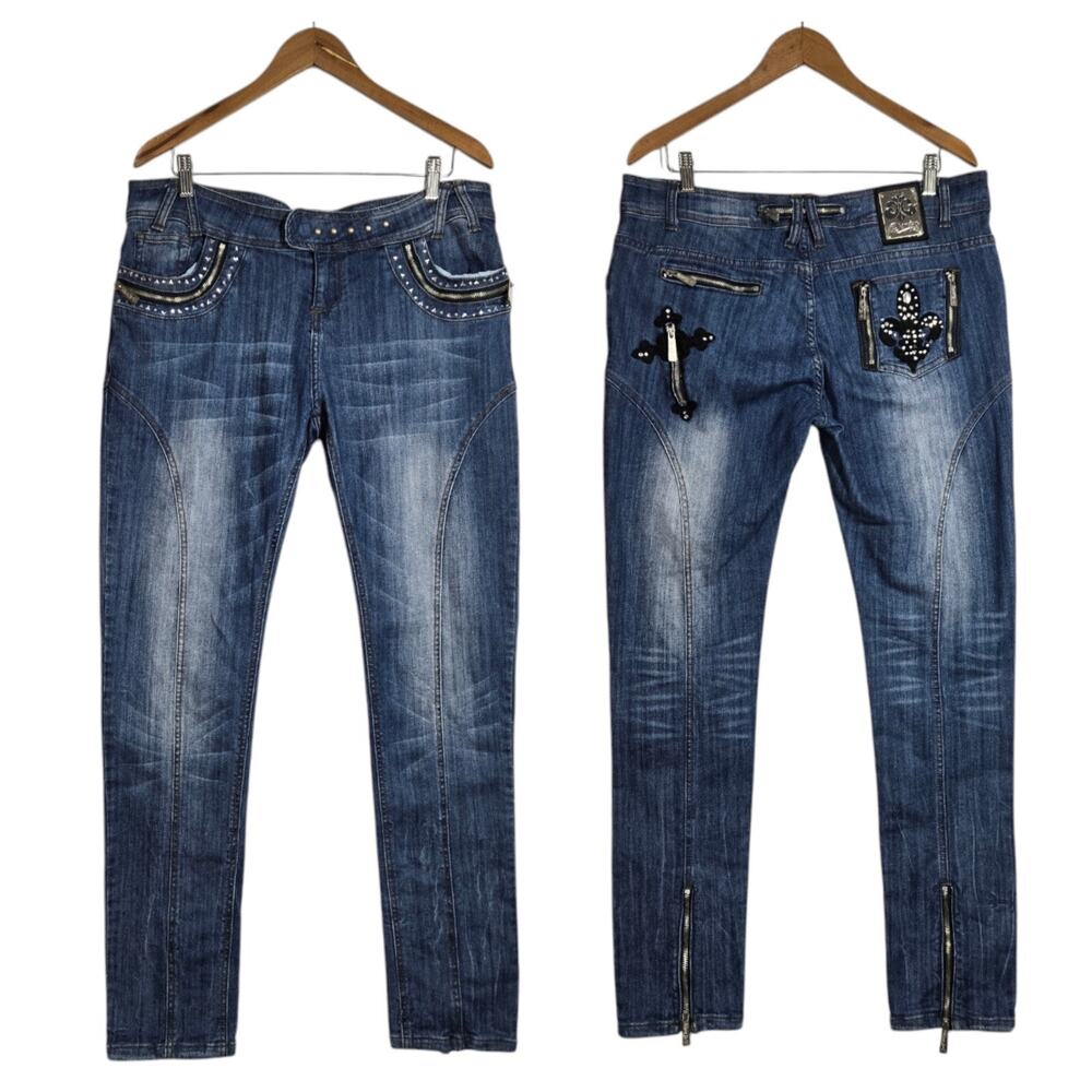 Y2K Dereon Studded Jeans Sz 14W Fleur De Lis Glam Rock Ankle Zip Stretch Denim